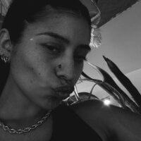 malvinaAAA webcam model