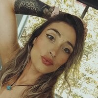 naomi_motoko webcam model