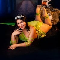 MiaaFarrelLive Webcam