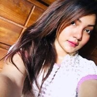 4Riyanasexygirll