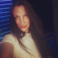 AnnettaS' Offline Chat Room