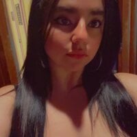 RoxyFoxy2026 webcam model