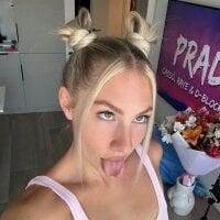 LuisaBecker webcam