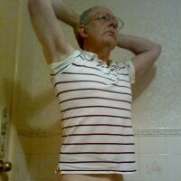 Will_bzzz webcam model