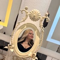 Sofia_dolly2569 webcam model