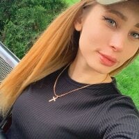 Miss_Charlotti webcam model