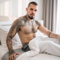 Adil_aminn webcam model