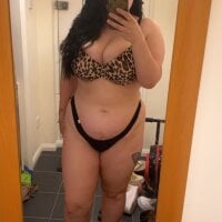 CurvypregantLive Webcam