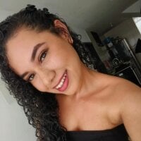 angie_leonn model avatar