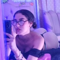 nikki_skinny_