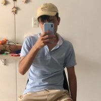 Huge_latin_cock's Avatar Pic