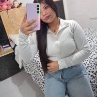 TianaX_ webcam model