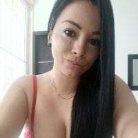 Camilahot23Live Webcam