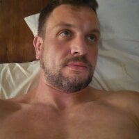 Daddynextdoor13's Avatar Pic