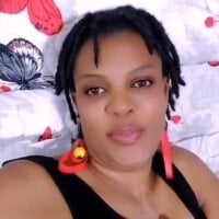 QueenMILf_101 webcam model