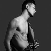 HotAsianKen's Offline Chat Room