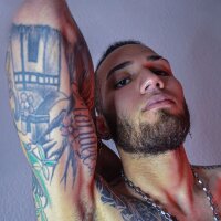 cristian_hot33's Offline Chat Room