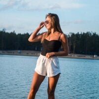 Helena_Boyd's Offline Chat Room