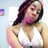 Model ebony_queen777