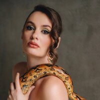 ParisaDance