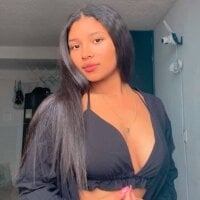 sofia_veryhot18 webcam