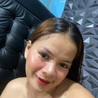 asian_pinaydaniela webcam model