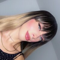 luciana_fuckdoll webcam