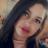 _salome_vega_ Adlı Modelin Çevrimdışı Sohbet Odası