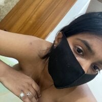 Model Priya_Strip