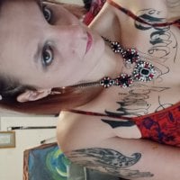 foxxxylindsey's Offline Chat Room