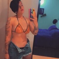 Maddison_James18 offline chatrum