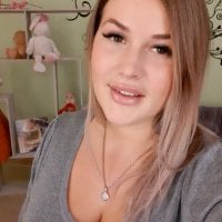 Phòng Chat Ngoại tuyến Haley_Brown