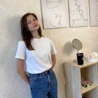 MavisFreeman offline chatrum