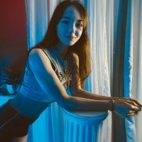 DaisyHassey's Offline Chat Room