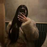 Lili0-0 webcam model