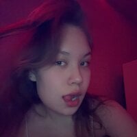TreasaBueter webcam model
