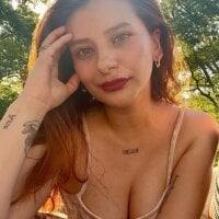 sophia_adamns webcam model