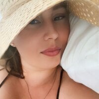 Mad-Queen's Offline Chat Room