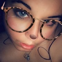TheMeierSlut's Offline Chat Room
