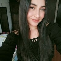 isabela_art6 webcam model