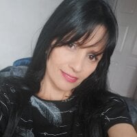 Dulce2shary webcam model