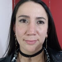 nahomikim's Offline Chat Room