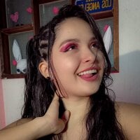 bunnyslovers webcam model