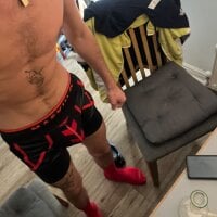 Ukslave24