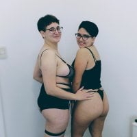 Bilik Sembang Luar Talian leslieandmika