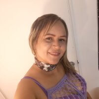 Estrellah__'s Offline Chat Room