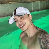 erick_scoth's Offline Chat Room