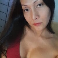 gorgeousYNEZ22 webcam