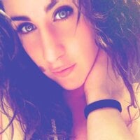 RiskeeRose webcam model