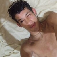 AleJines__ webcam model